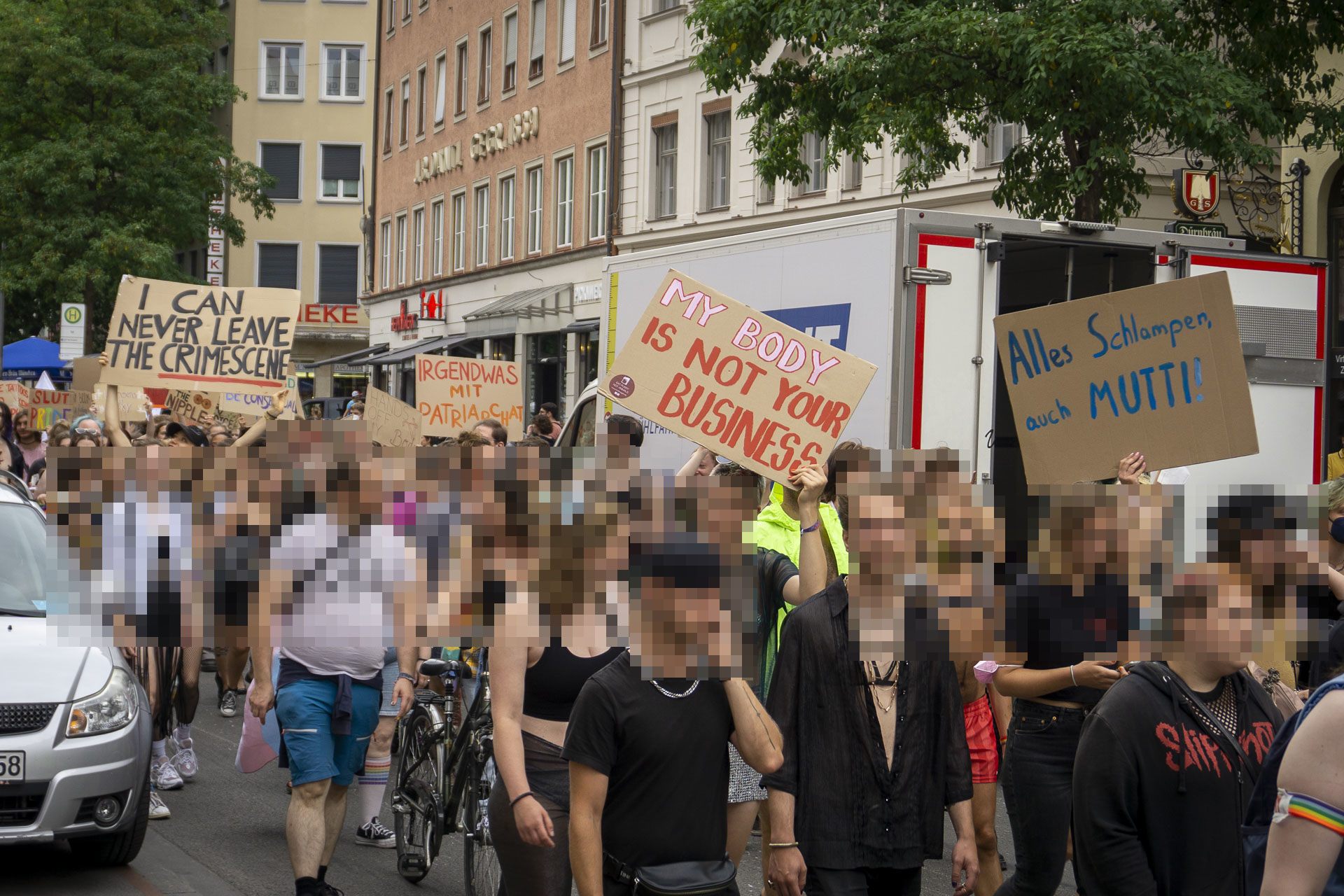 Demozug Slutwalk München 2022